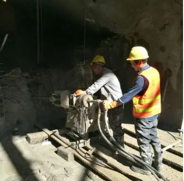 东河镇水下抗分散灌浆料特点 水下不分散注浆料介绍